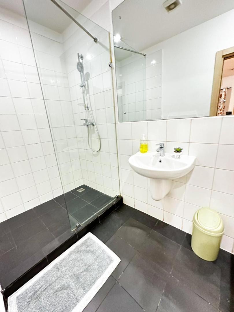 Gallery Apartments By Bestwest Hospitality アクラ エクステリア 写真