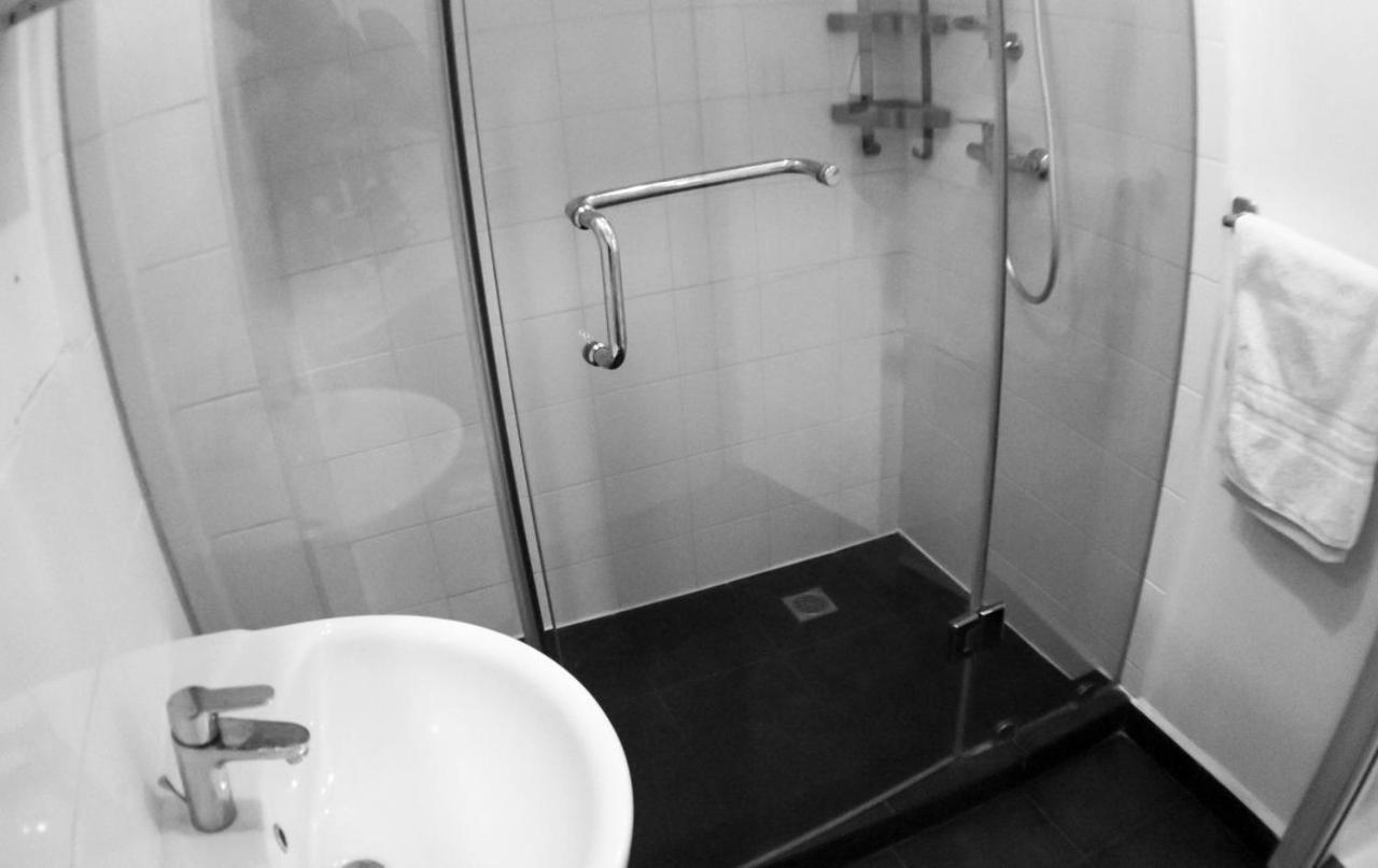 Gallery Apartments By Bestwest Hospitality アクラ エクステリア 写真