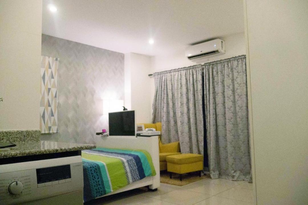 Gallery Apartments By Bestwest Hospitality アクラ エクステリア 写真